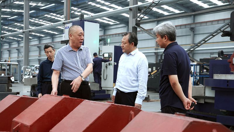 簡訊｜新鄉(xiāng)市委常委、市委秘書長謝松民一行蒞臨公司智能產(chǎn)業(yè)園考察調(diào)研