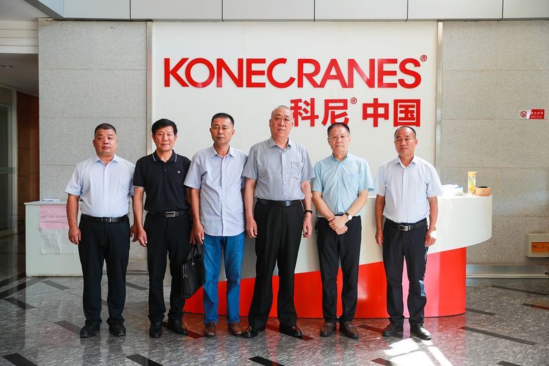 強(qiáng)強(qiáng)聯(lián)合！河南礦山黨委書記崔培軍與玉昆鋼鐵等進(jìn)行洽談